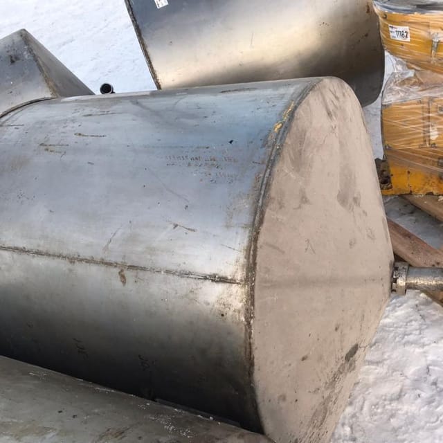 Емкость одностенная 700л инв.11185