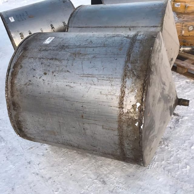 Емкость одностенная 700л инв.11185