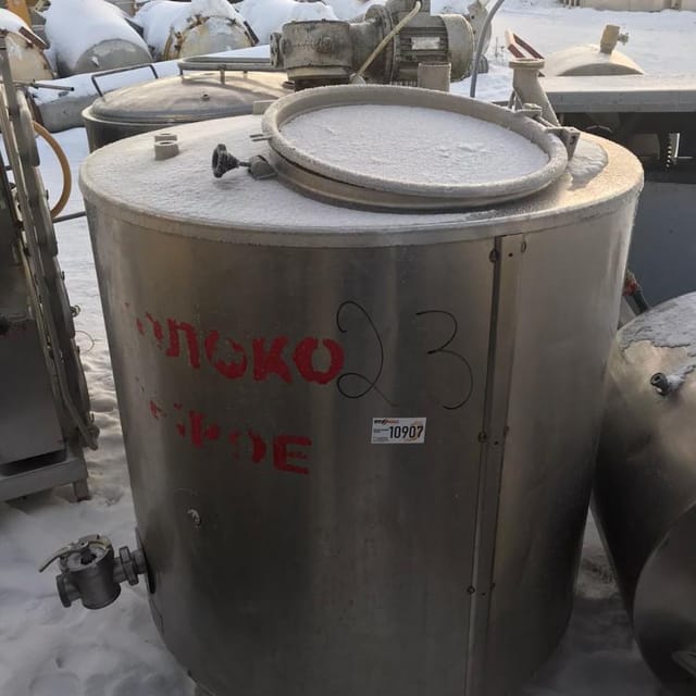 Ёмкость с рубашкой 750л инв.10907