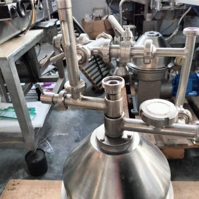 Сепаратор-сливкоотделитель ж5-осцп-1 1000л/час ПЛАВА инв.9675