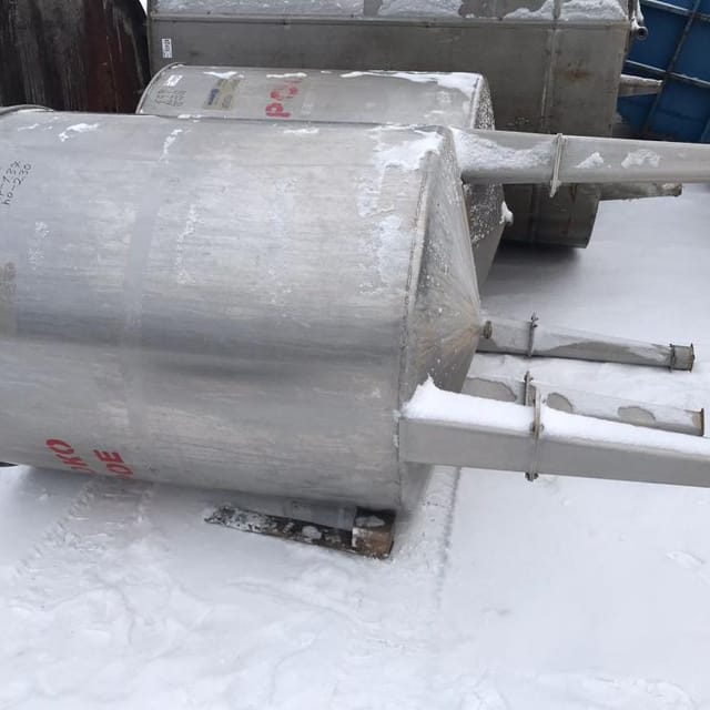 Емкость одностенная 1350 литров инв.10926