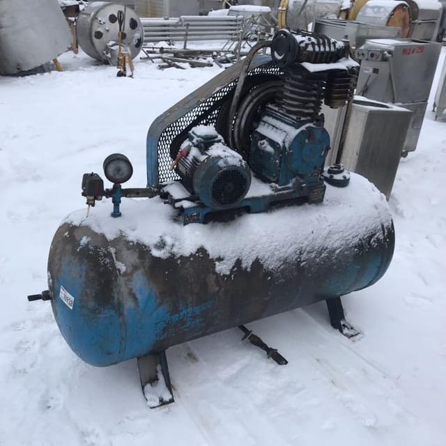 Компрессор поршневой Бежецкий  К11-10 2,2кВт инв.10933