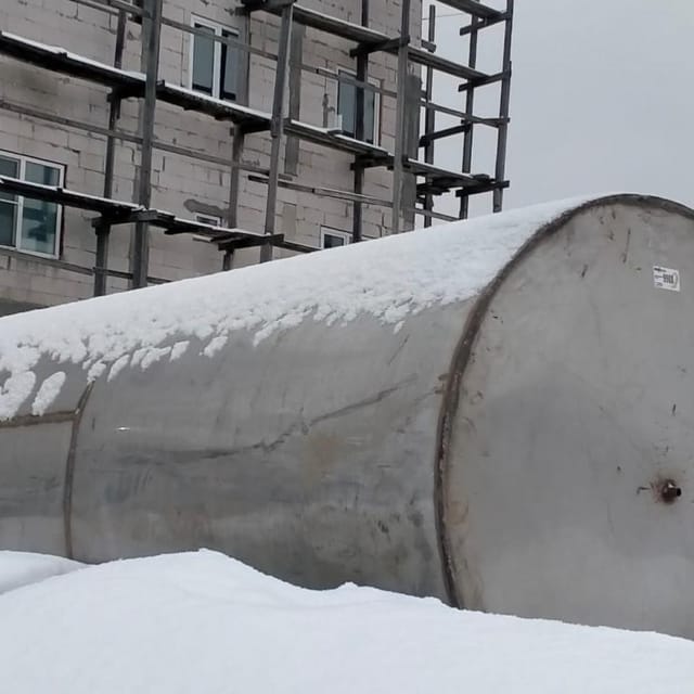 Емкость одностенная 4000л инв.9988