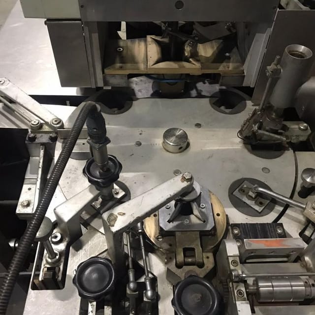 Фасовщик плавленных сырков АРУ ARU FASA новый, брикет 62,5 или 100гр инв.10884