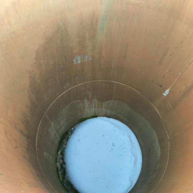 Емкость вертикальная 1200л инв.8587