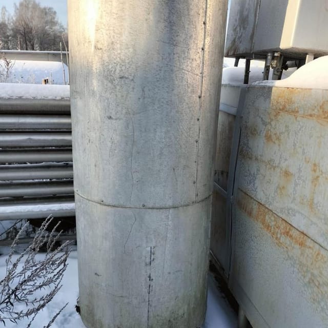 Емкость вертикальная 1200л инв.8587