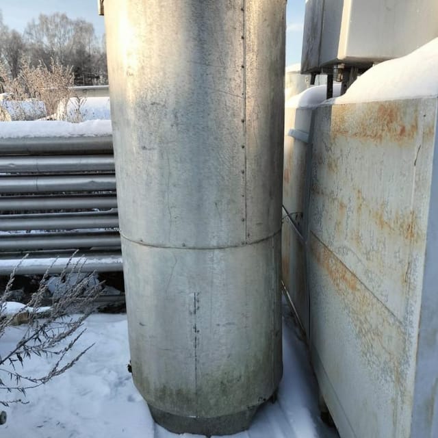 Емкость вертикальная 1200л инв.8587