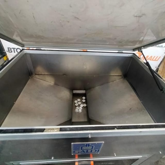 Автомат GALDI Rg-50 UCS для розлива молока в ПюрПак инв.8438