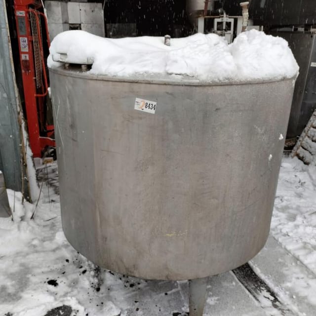 Ёмкость 1000л с рубашкой инв.8434