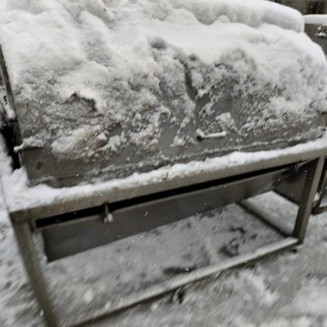 Охладитель творога УПТ с нерж рамой инв.8183