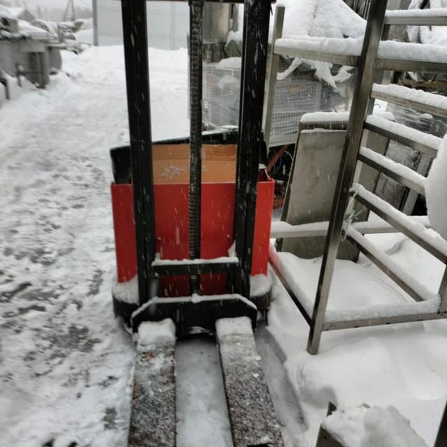 Электроштабелер инв.8184