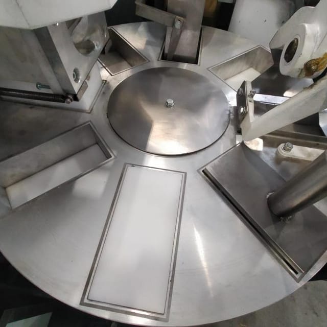 Фасовочный автомат  масла М6-АРМ 500гр инв.8586