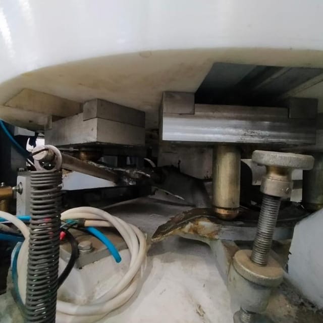 Фасовочный автомат масла М6-АРМ 1000гр инв.8595