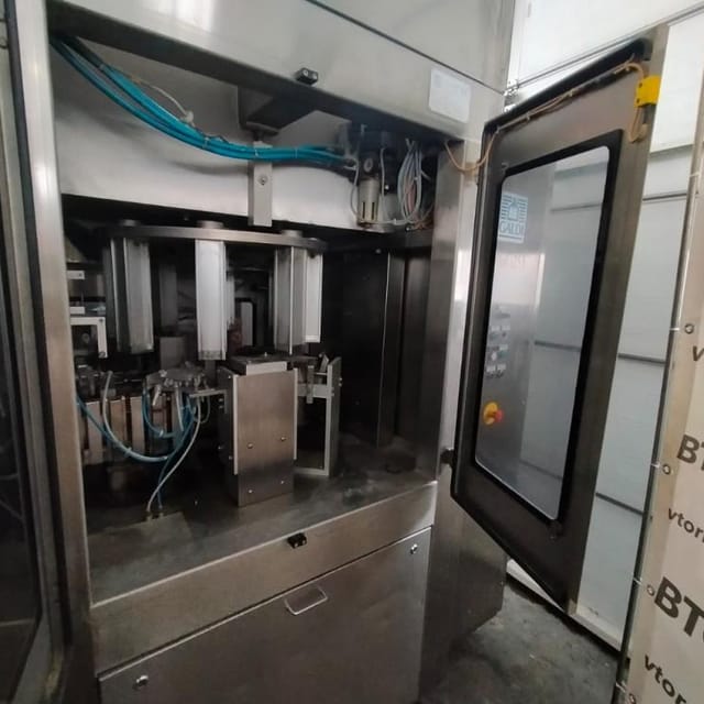 Автомат GALDI Rg-50 UCS для розлива молока в ПюрПак инв.8438