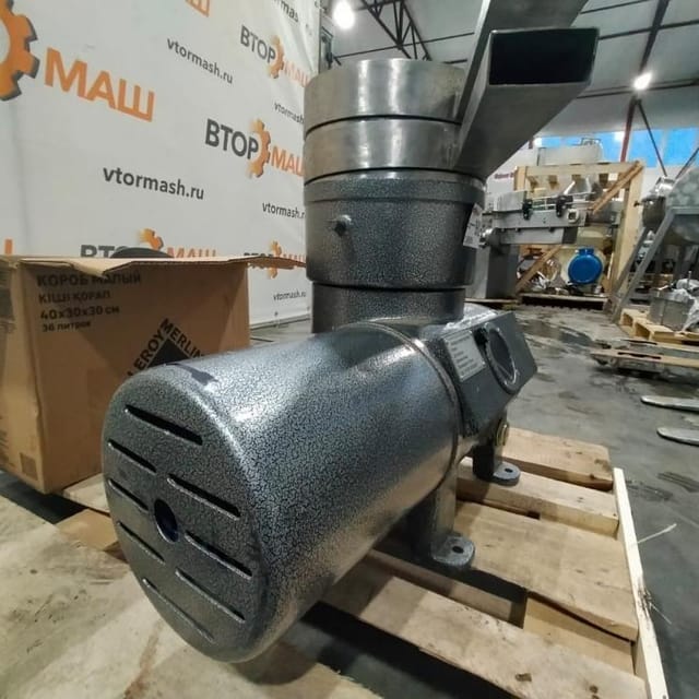 Сепаратор сливко-отделитель РОТОР-ОС-1, открытого типа 1000л инв.9921