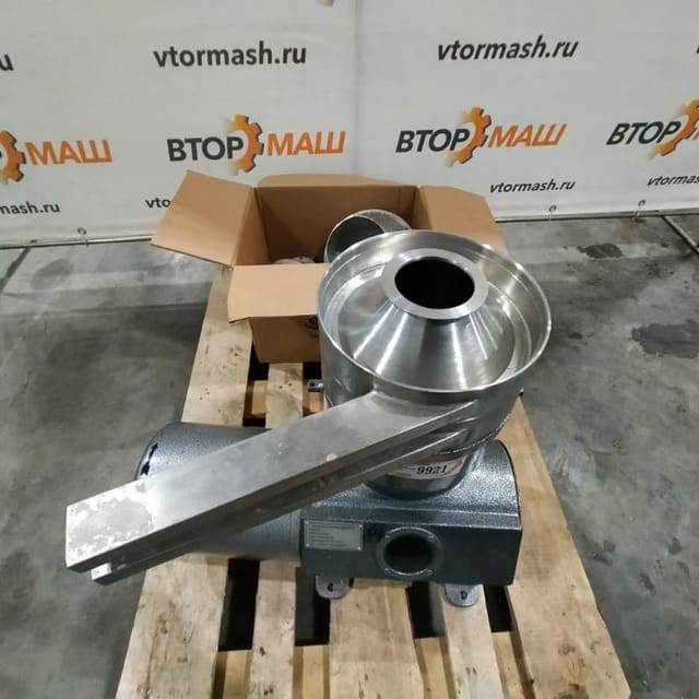 Сепаратор сливко-отделитель РОТОР-ОС-1, открытого типа 1000л инв.9921