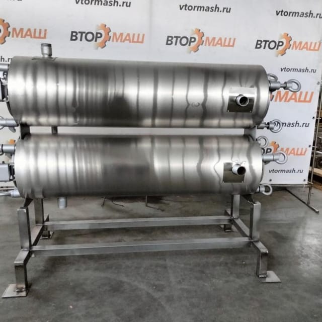 Теплообменник трубчатый двухсекционый Т1-ОУК-5  рама из нерж инв.8485