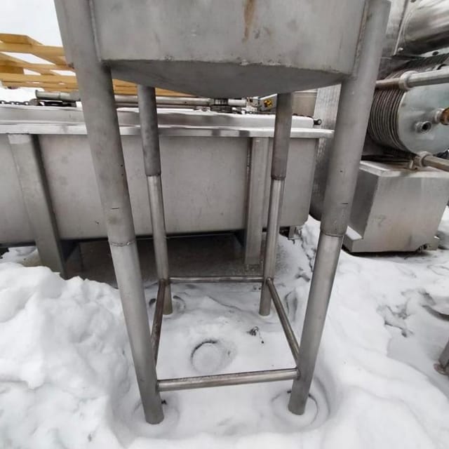 Емкость одностенка 350л инв.7418