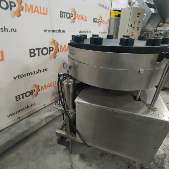 Линия розлива коньяка, полуавтомат, производительность до 700 бут/час - 0,5л инв.9915