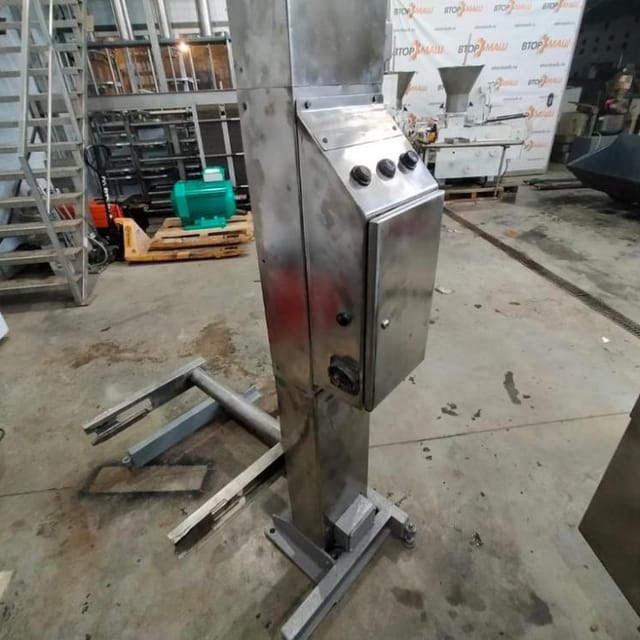 Подъёмник винтовой для тележки 200л инв.10970