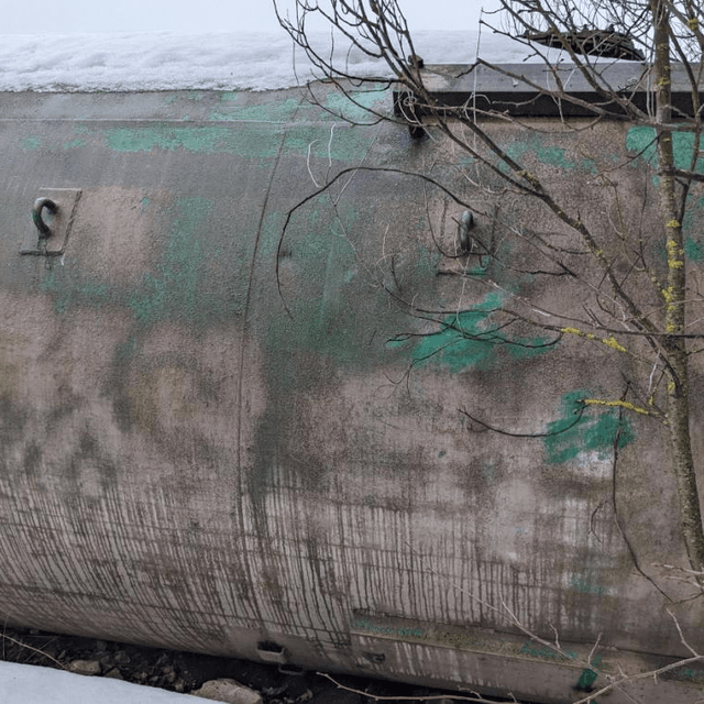 Емкость стальная, объемом 20 куб