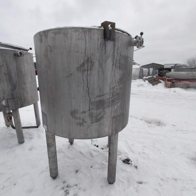 Емкость одностенка 1000л инв.11217