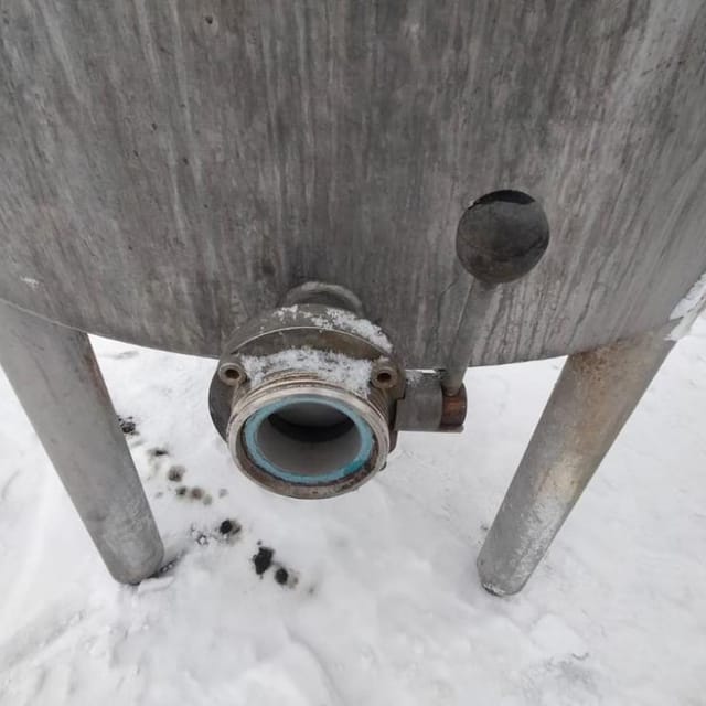 Емкость одностенка 1000л инв.11217