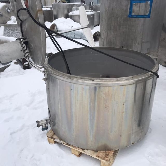 Емкость 700л с рубашкой  инв.11226