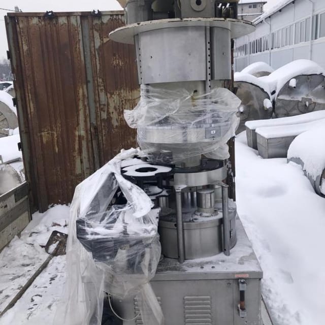 Машина укупорочная DELTA 104RA4 инв.8574