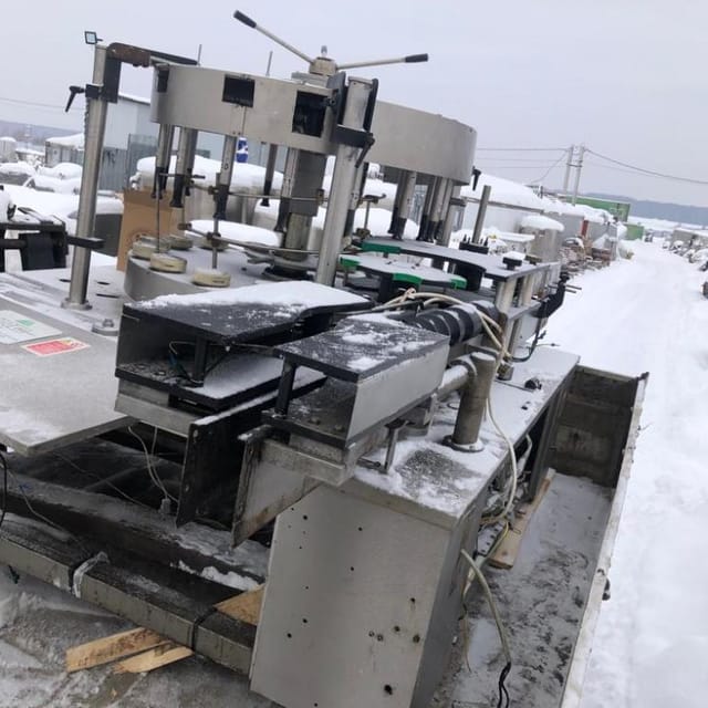 Этикетировочная машина  инв.8573