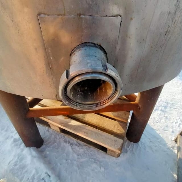 Емкость 700л с рубашкой и мешалкой инв.1506