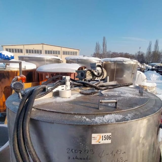 Емкость 700л с рубашкой и мешалкой инв.1506