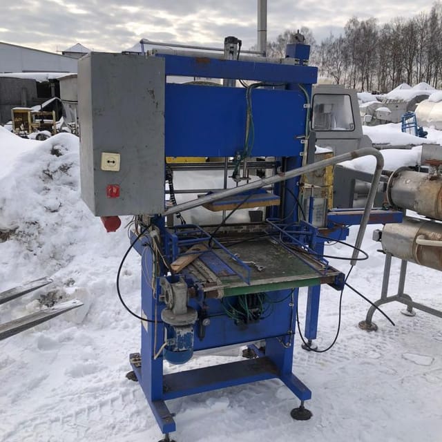 Термоупаковочная машина с группиратором Таурас Феникс инв.9834