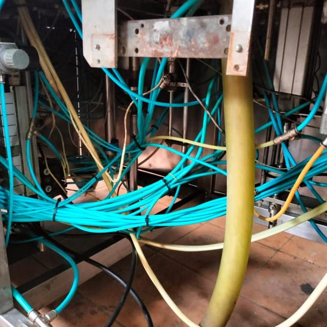 Фасовочный автомат Пюр пак с пробкой УФАС-1200П инв.777