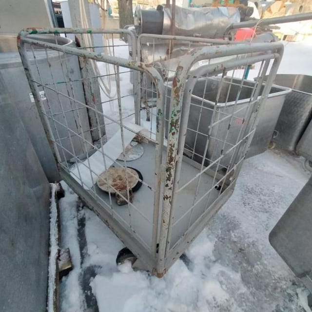 Тележка чёрная, корзина инв.10596