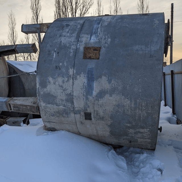 Емкости нержавеющие, объем 10 куб.м.