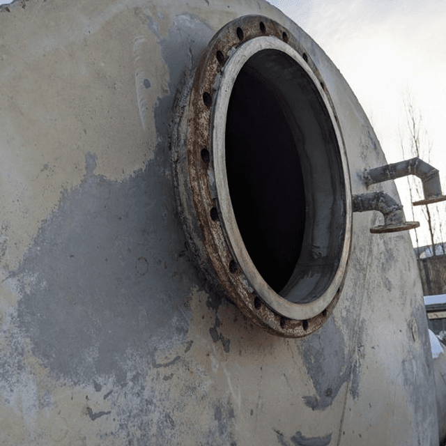 Емкости нержавеющие, объем 10 куб.м.