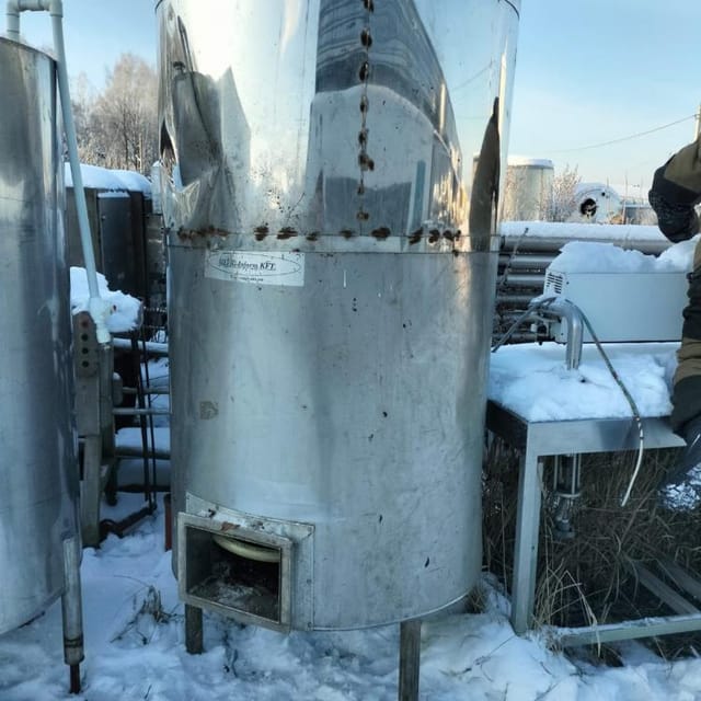 Емкость 1200л инв.8539