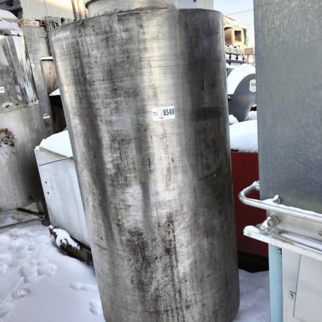 Емкость 1200л инв.8539