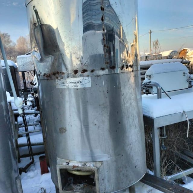 Емкость 1200л инв.8539