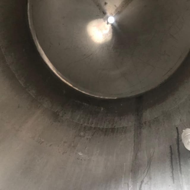 Емкость термос 1000л вертикальная инв.9877