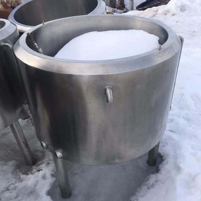 Емкость 300л с рубашкой и тэном инв.12817