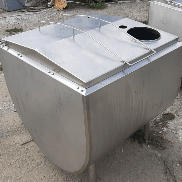 Ванна 300л с термоизоляцией и крышкой е.1512