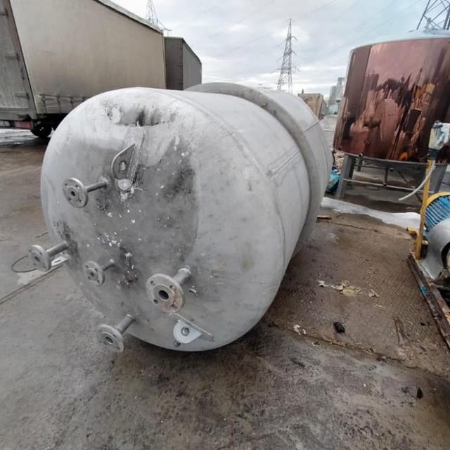 Емкость 2м3 с рубашкой утеплённая инв.10581