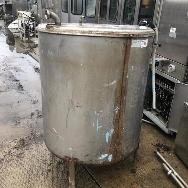 Емкость 660л одностенка инв.9886