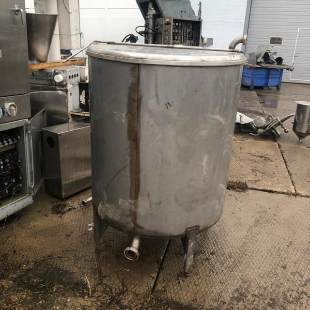 Емкость 660л одностенка инв.9886