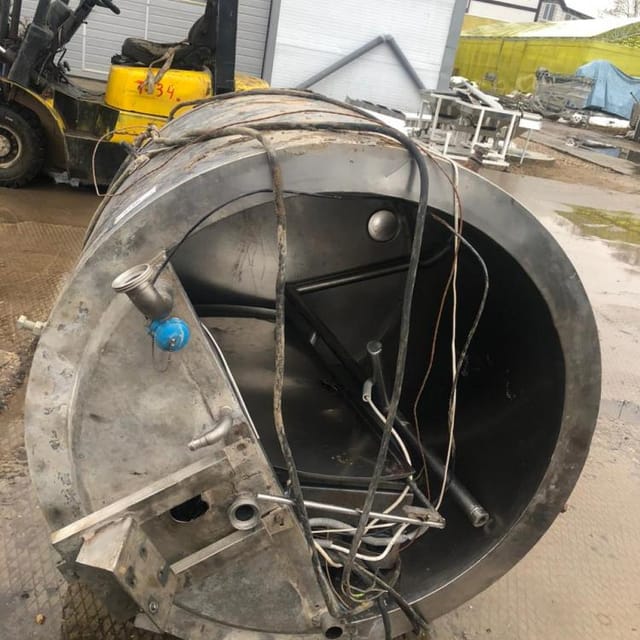 Емкость 660л с рубашкой, с пультом инв.9876