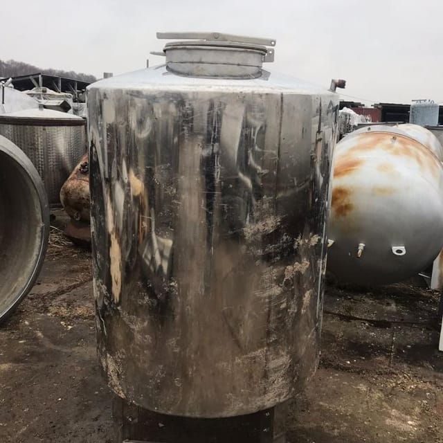 Емкость одностенная 1000л инв.10551