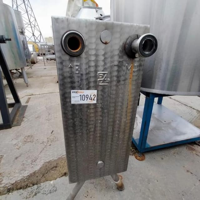 Охладитель пластинчатый ООЛ-3 односекционный клеевой  инв.10942