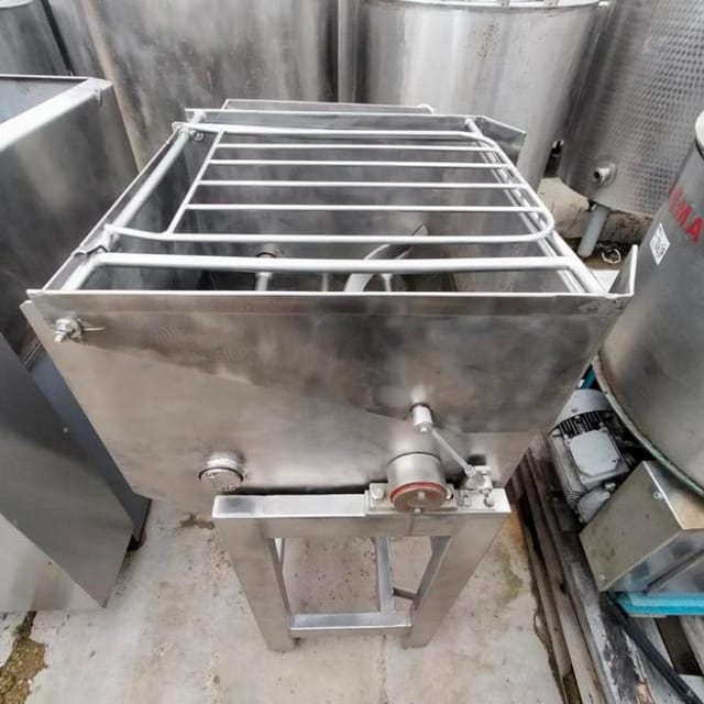 Фаршемешалка  Я2 ФЮБ лопастная 150л инв.11070